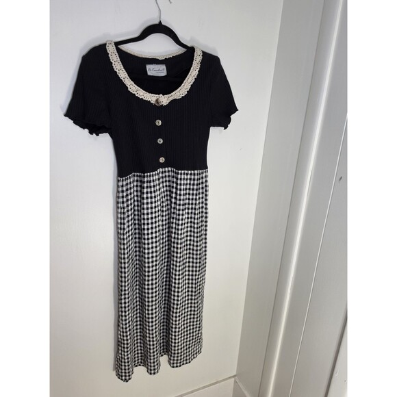 Dresses & Skirts - Ms. Conduct Black White Gingham A-Line Long Dress Lace Collar Decorative Buttons
